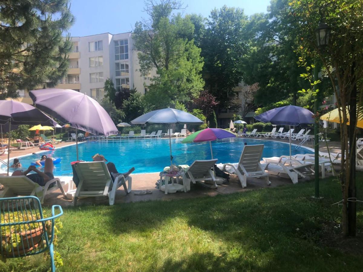 Yassen Close To Sea And Sunny Beach